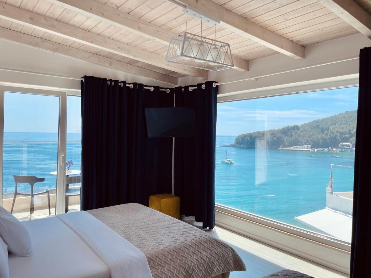Ionian Terrace Bed and Breakfast Himare Buitenkant foto