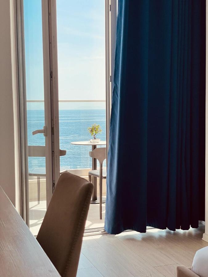 Ionian Terrace Bed and Breakfast Himare Buitenkant foto